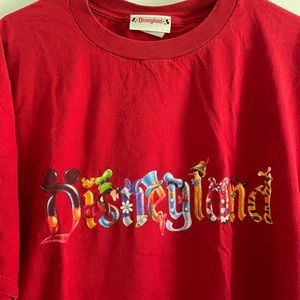 EUC Vintage Disneyland Tee